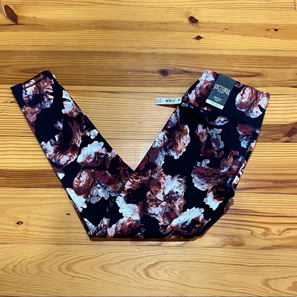New! Victoria’s Secret Floral‎ Knockout Leggings